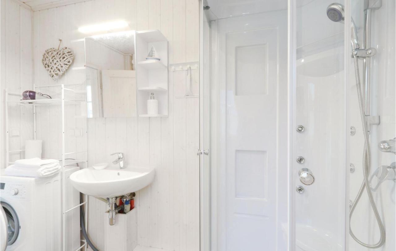 Gorgeous Home In Zerpenschleuse With Wifi Екстер'єр фото